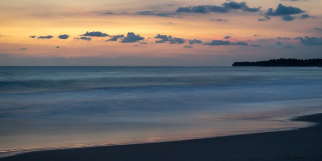 19R5573 Koggala blue hour.jpg